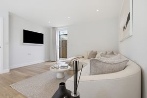 Photo 33- click for photo gallery